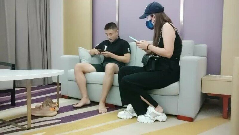 ♈ ♈ ♈  嫖娼达人精彩佳作，【良家神探】，28岁东北小姐姐，大长腿美御姐，黑乎乎的阴毛白花花的屁股，狂草嗷嗷叫！