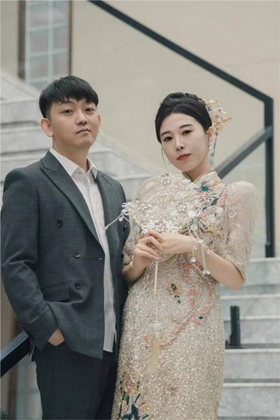 吃瓜！山东淄博探店网红博主『橘子呀』刚结婚就出轨金主❤️做爱视频流出！！