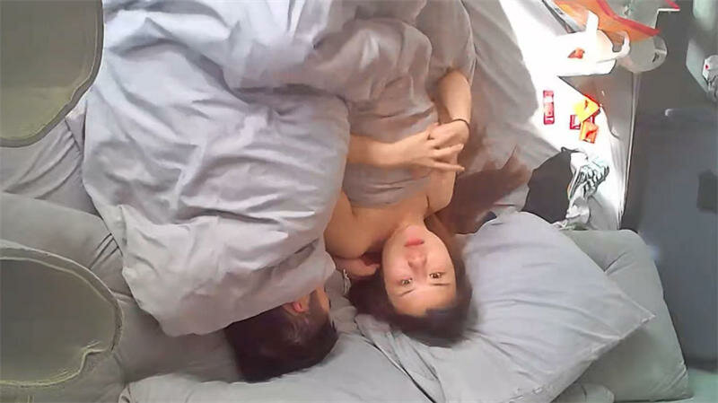 12-5下午！非常清纯漂亮的圆脸美眉被操哭后续，这个下午又又又打了三炮，牛逼牛逼！妹子话多，她竟然不哭了，还学会享受了