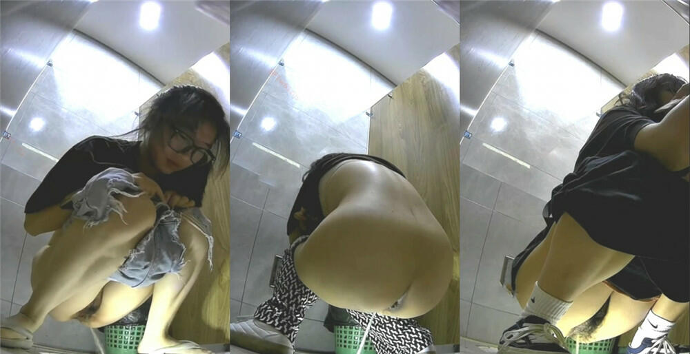 酒吧女厕光线不好牛B大神小手电补光偷窥多位小姐姐的极品美鲍鱼